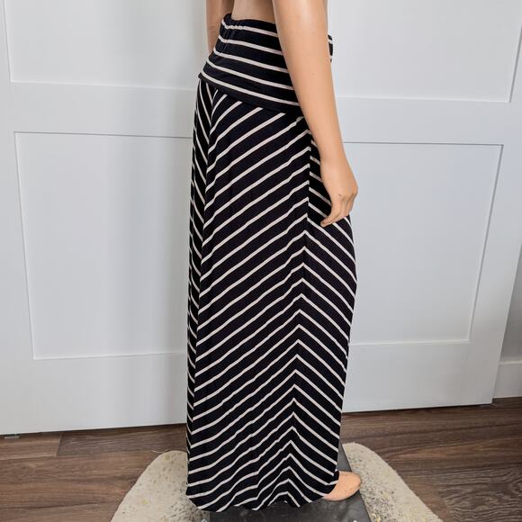 Calvin Klein, Diagonal Striped Fold Down Maxi Skirt, Black and Beige, Size Small - Picture 3 of 10